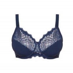 SIMONE PERELE CARESSE...